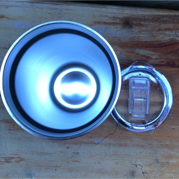 Alpha Gamma Delta Sorority Green Stainless 20oz Travel Tumbler with Sliding Lid - Picture 6 of 9